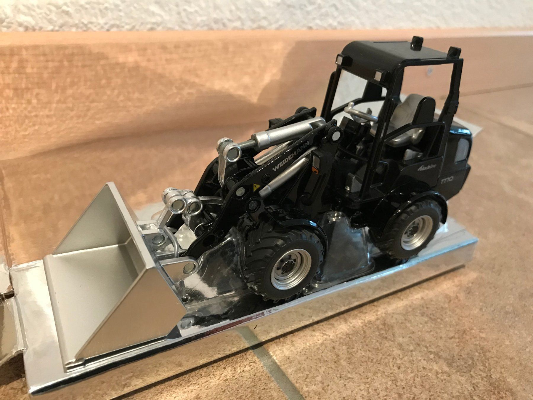 Weidemann Hoflader: SIKU Weidemann Hoftrac 1770 CX50 – Neu und originalverpackt aus Kreuzlingen von Stefan1150 1