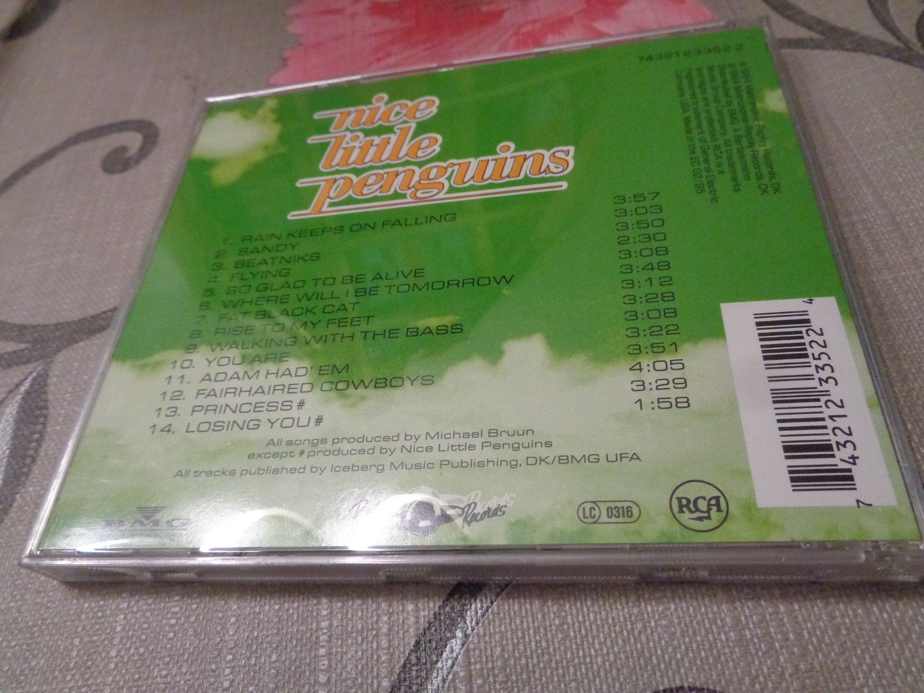 CD: Nice Little Penguins - Flying CD – Usato da Olten venduto da Disc-Ausverkauf 1