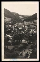 AK Langenbruck /Basler Jura, Ortspartie mit Kirche und Hügel
