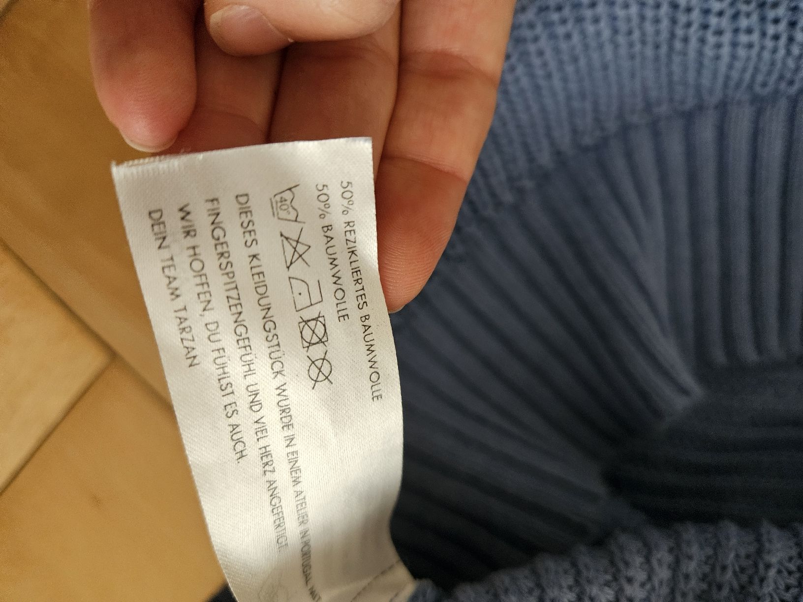 Maglioni & Felpe: Tarzan Strickpullover, Grösse XS, blau – Usato da St.Gallen venduto da sar_yhw5 3