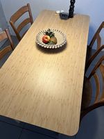 schöner IKEA Schreib-/Esstisch aus Bambusholz