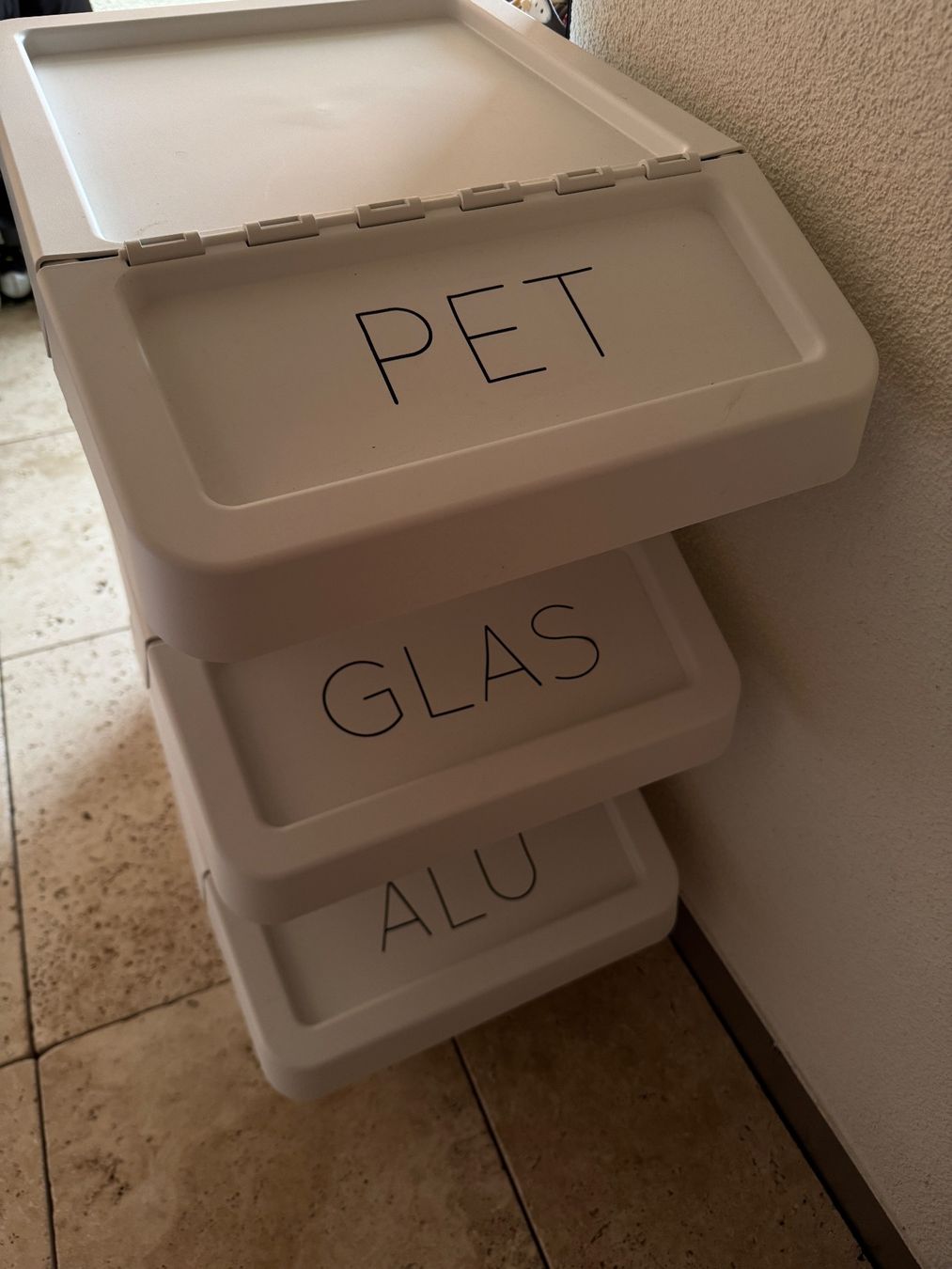 Ikea Contenitori & Simili: Stapelbare Abfallbehälter PET, Glas, ALU IKEA – Usato da Buchrain venduto da Babyblau777
