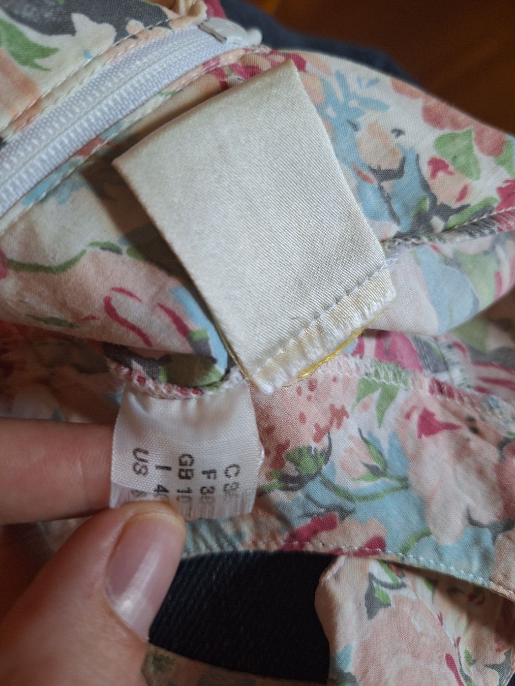 Vestiti: Vintage Kleid Blumenmuster Baumwolle Gr. 36 – Usato da Riehen venduto da Mamestra 4