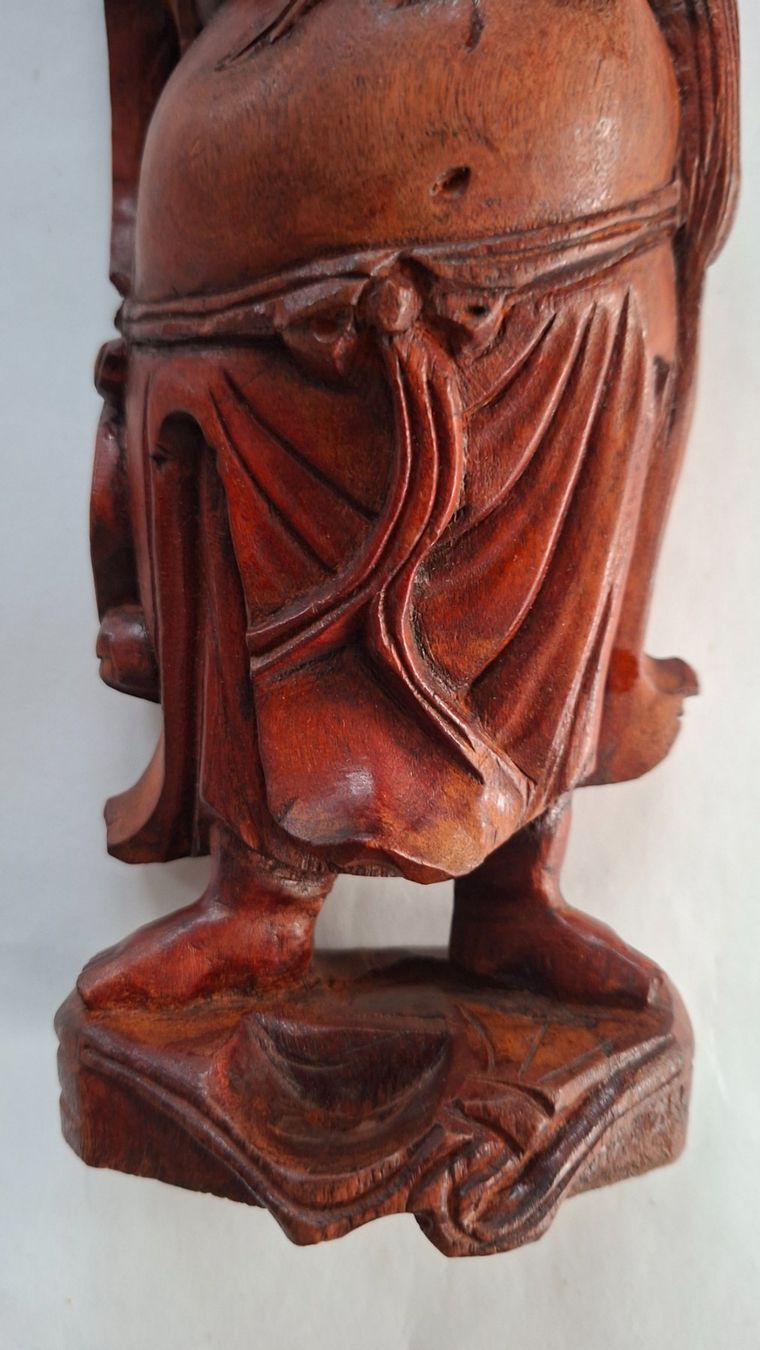 Statuette: Lachende Buddha Figur, Holz geschnitzt, Glücksbringer – Usato da Opfikon venduto da Diversamente 2