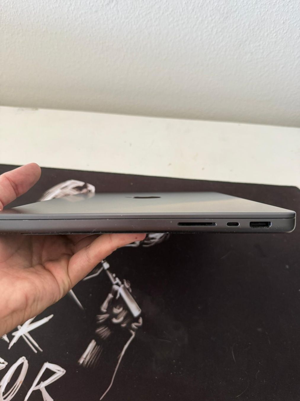 Apple Notebooks: Mac Book pro Puce M5 – Neu und originalverpackt aus Gland von val_zbf8 3