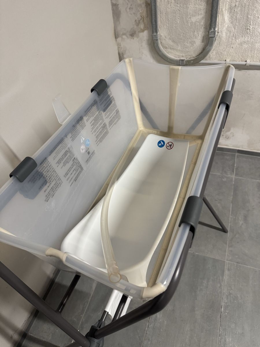 Stokke Vasche da bagno: Stokke Flexi Bath XL Stand white used – Usato da Basel venduto da thaissousa 2