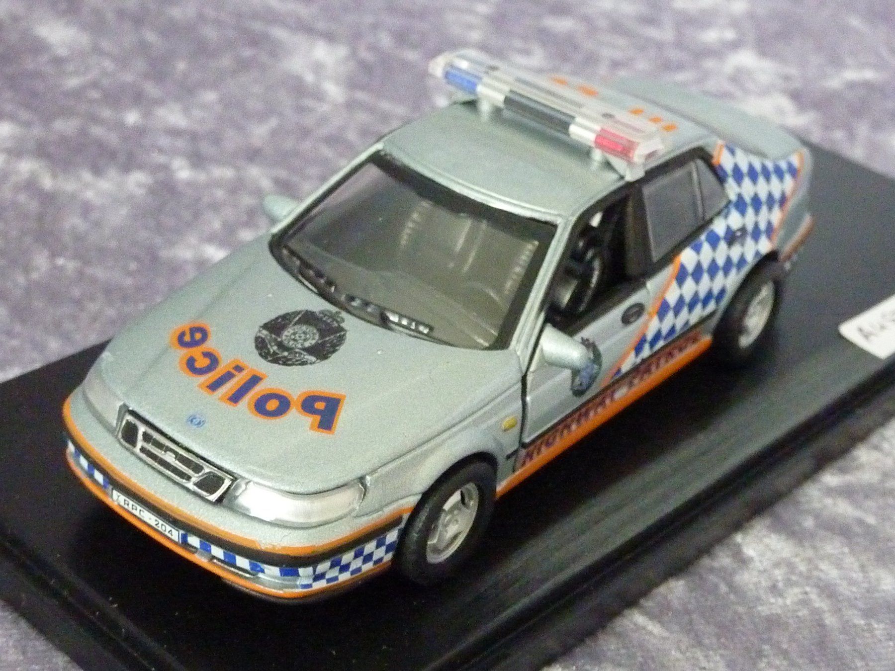Saab Modellautos: Saab 9-5 Police 1:43 – Neu (gemäss Beschreibung) aus Dürrenäsch von modellautos4you