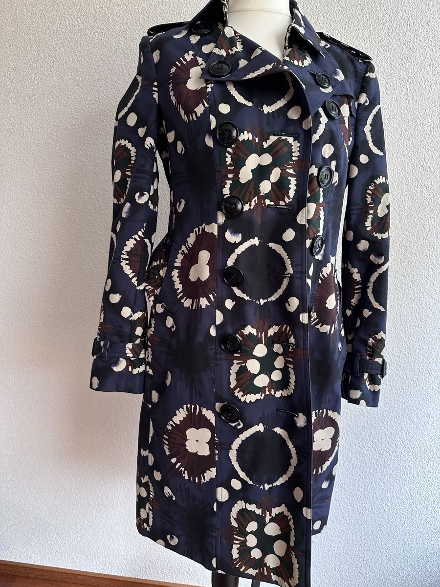 Burberry Cappotti: Trenchcoat Burberry, size 38(IT 42) – Usato da Zug venduto da mkurganskaya 3