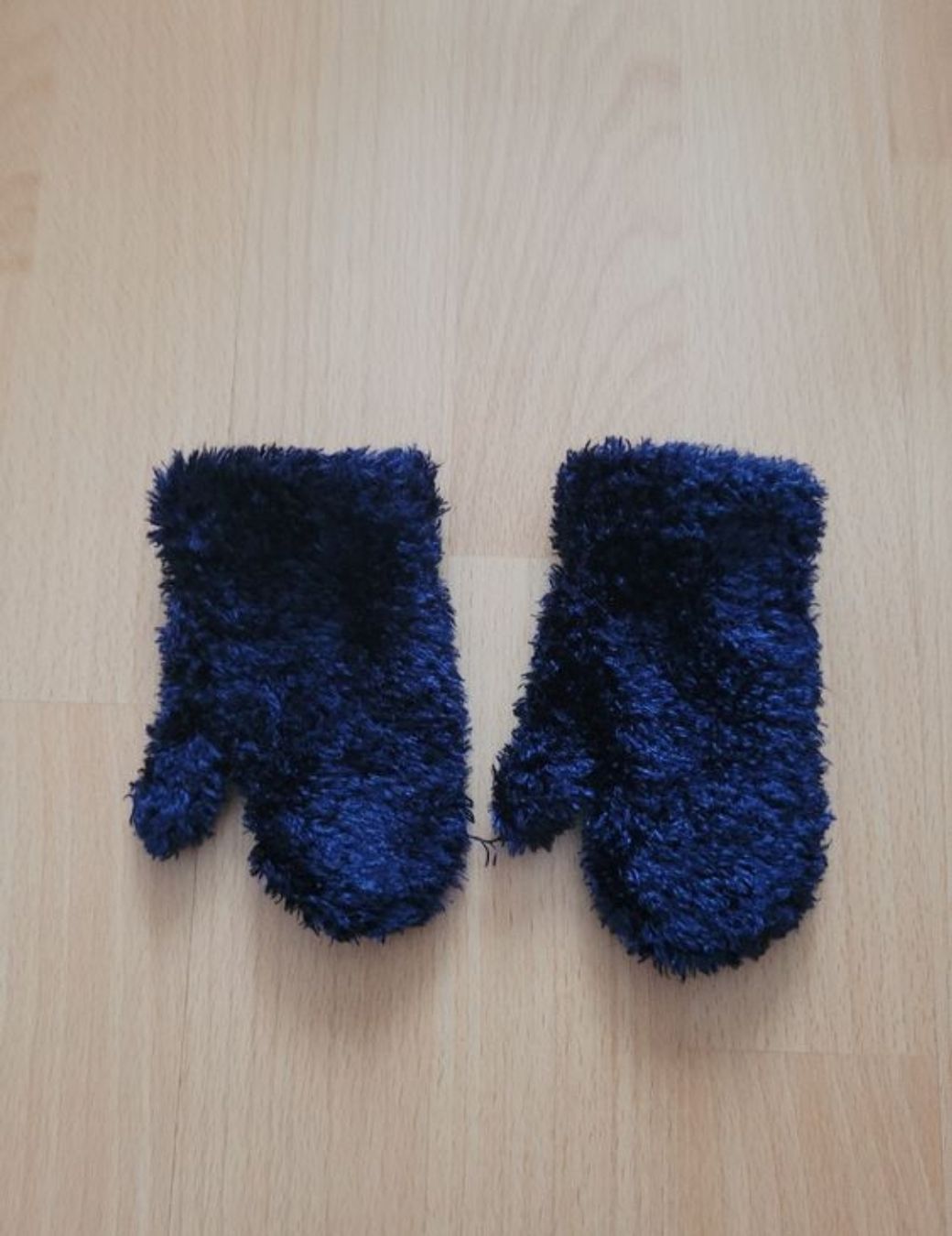 Gants: Handschuhe 2 Jahre – D'occasion à Inwil par Flower2325