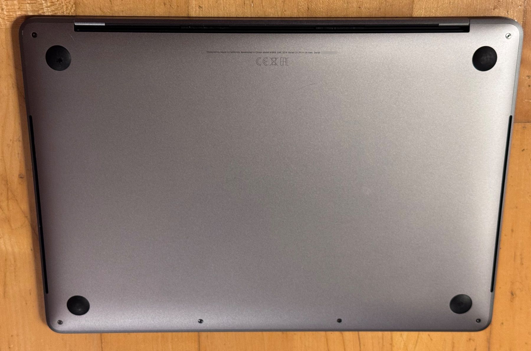 Apple Notebook: MacBook Pro 2018 A1989 Display Defekt – Difettoso da Unterengstringen venduto da NOISE 2