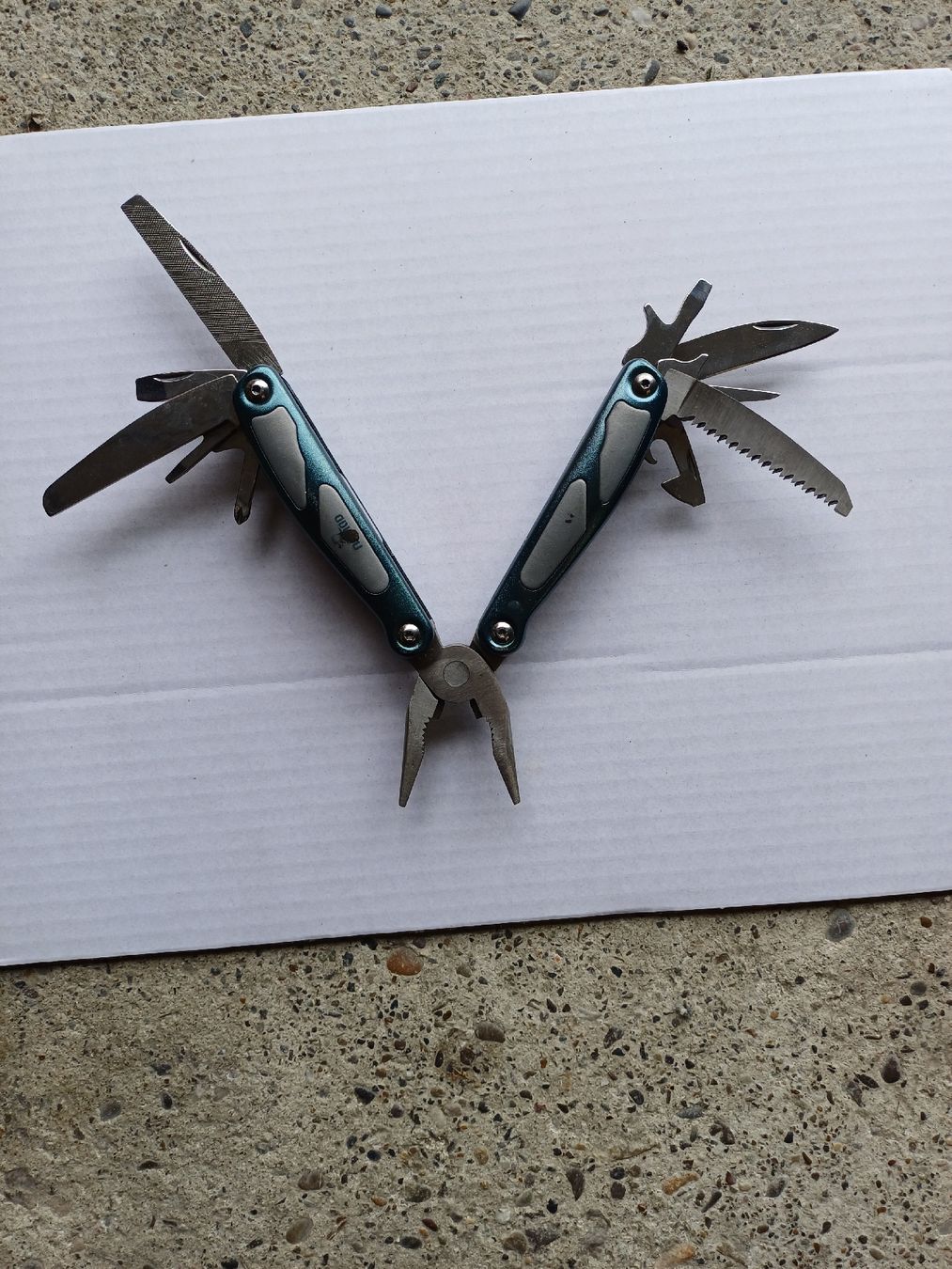 Alle Werkzeuge: Multitool / Multifunktionswerkzeug, ideal für den Alltag – Gebraucht aus Zuckenriet von Res. 1