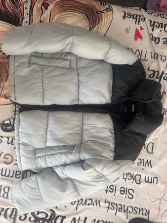 Puffer Jacke Pull and Bear schwarz grau Grösse M