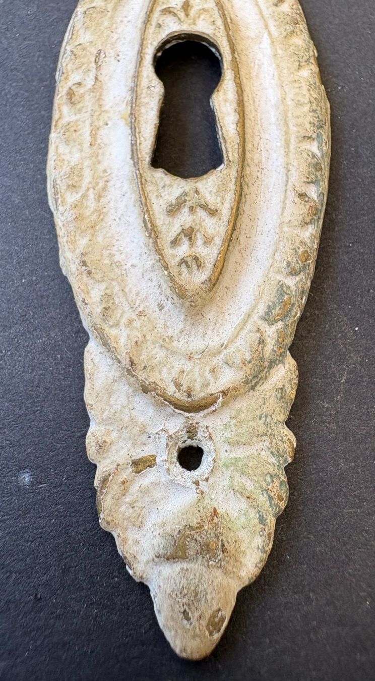 Quincaillerie: ANTIKE SCHLÜSSELROSETTE – D'occasion à Ostermundigen par wini63 1