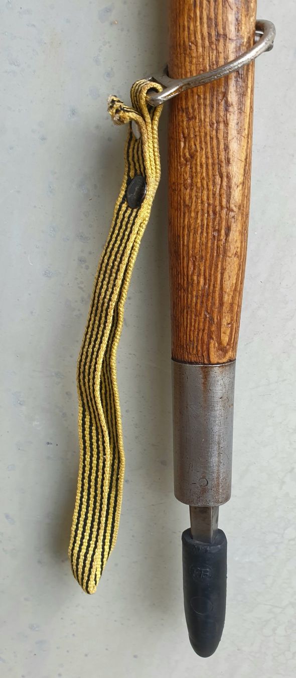 Attrezzatura da arrampicata: Stubai Eispickel Piolet Ice Axe Eishammer Nord Wall Hammers – Usato da Tüscherz-Alfermée venduto da Newpad 6