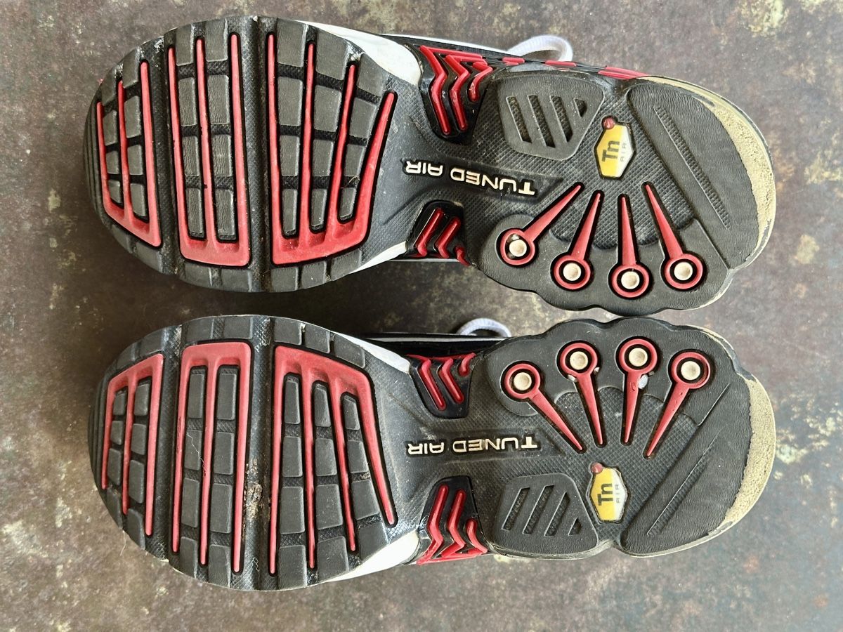 Nike Herrenschuhe: Sneaker Nike Air Max Plus Tn – Gebraucht aus Zürich von 4meret 3