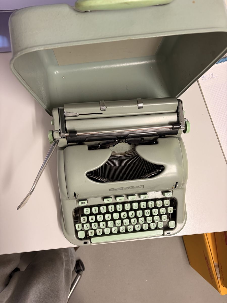 Hermès Macchine da scrivere: Hermes 3000 Schreibmaschine – Usato da Therwil venduto da ygr_888c