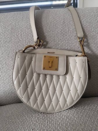 Bally Schultertasche in Creme/Weiss Original