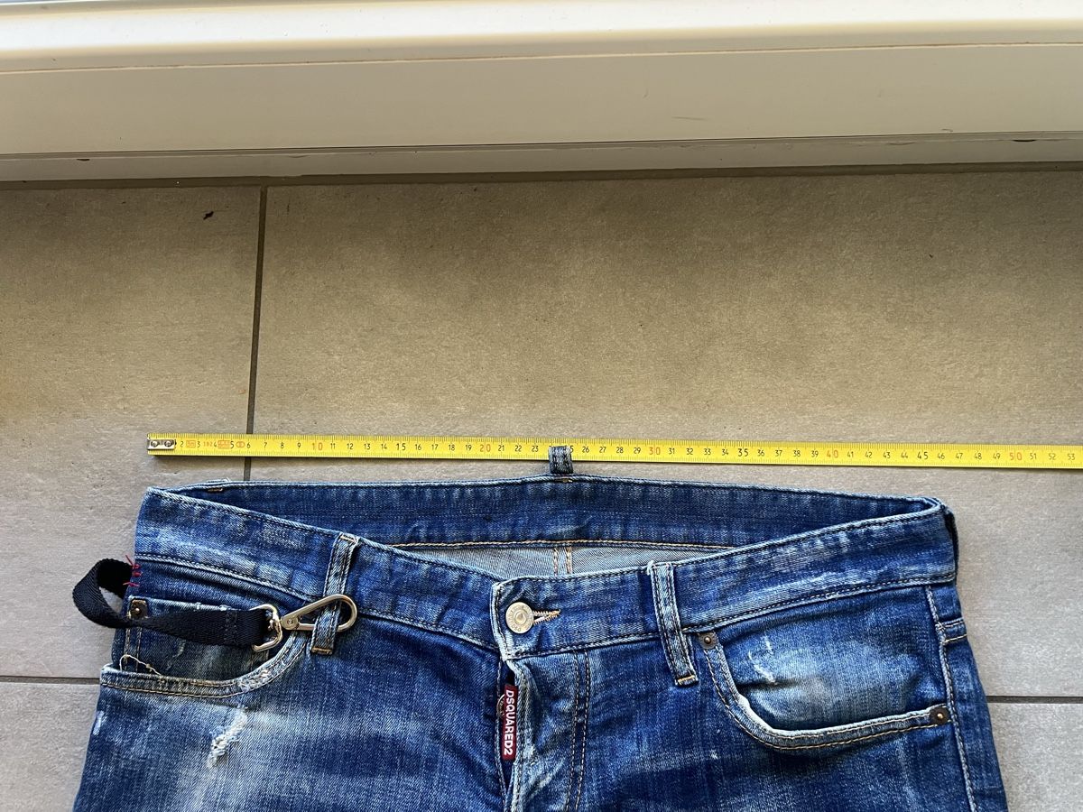 Dsquared2 Jeans: Dsquared2 jeans uomo 48 – D'occasion à Mendrisio par fly_9wzx 4