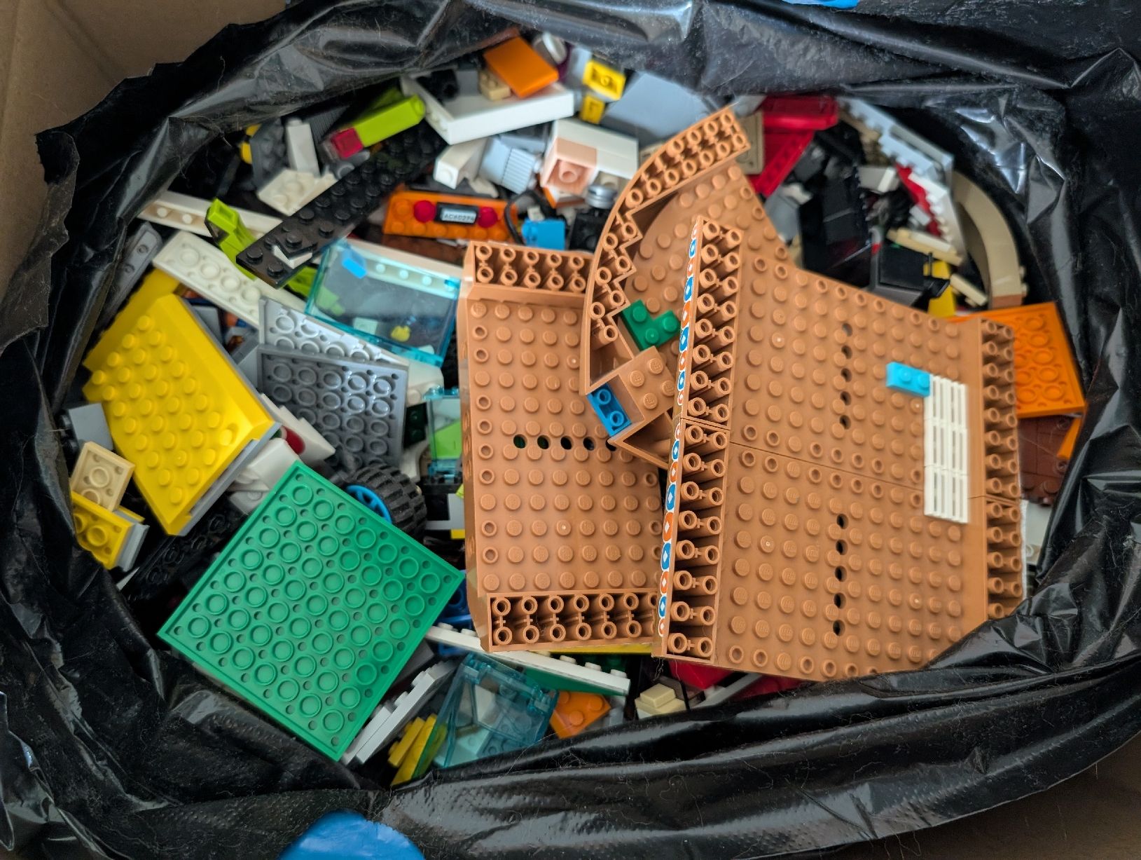 Lego Jeux de construction: Legobox Einzelteile – D'occasion à Gebenstorf par fa1zz