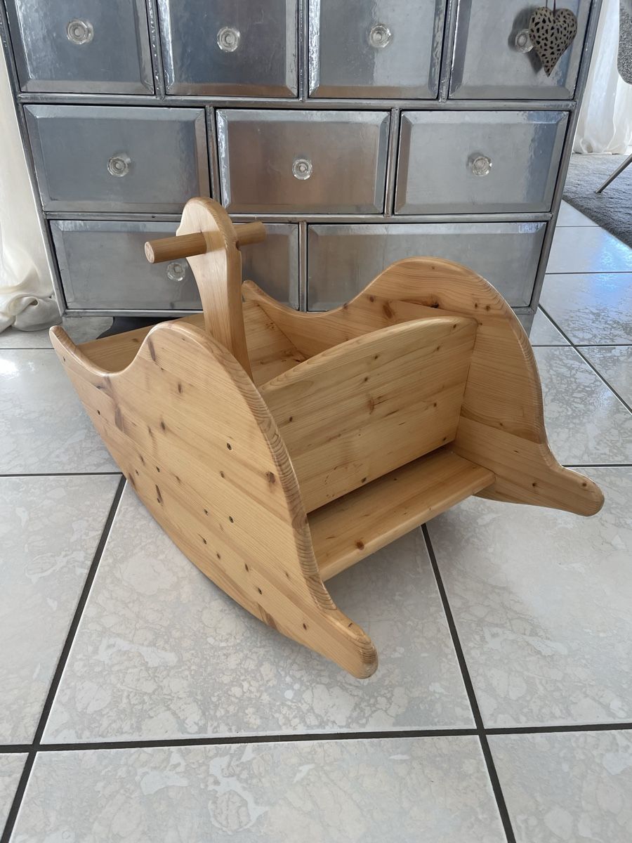 Altre altalene da giardino: Schaukelpferd massiv Holz – Usato da Bubendorf venduto da KaubkueRe 1