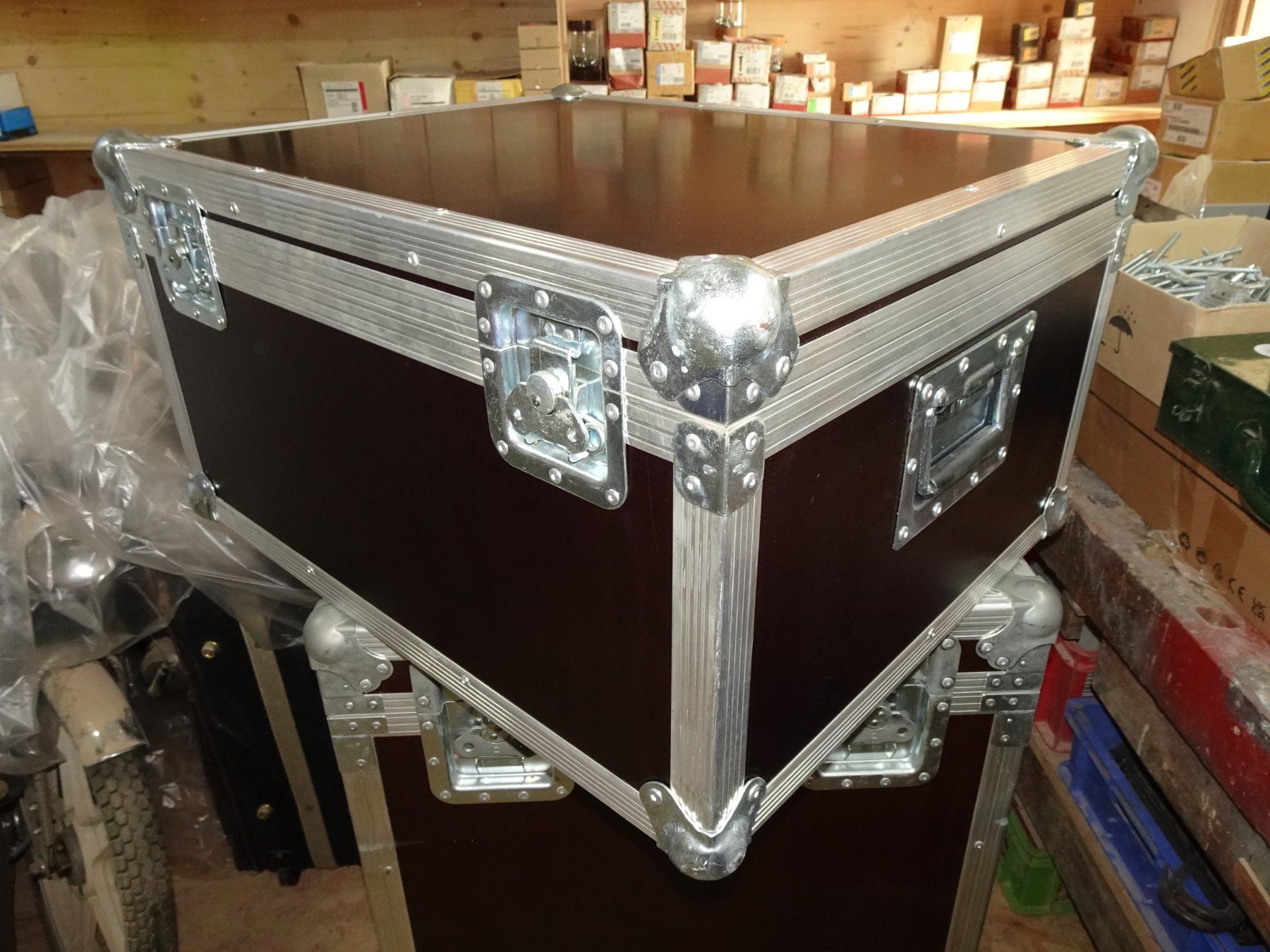 Valigie: FLIGHT - CASE - Koffer : NEU & ungebraucht ! – Nuovo (secondo la descrizione) da Hütten venduto da Technics01LT 7