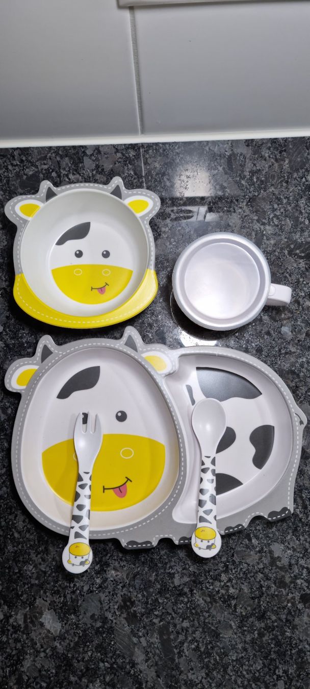 Geschirrsets: KINDER GESCHIRR-SET Eco Bamboo. "LOLA" – Neu und originalverpackt aus Stäfa von BURG23 1