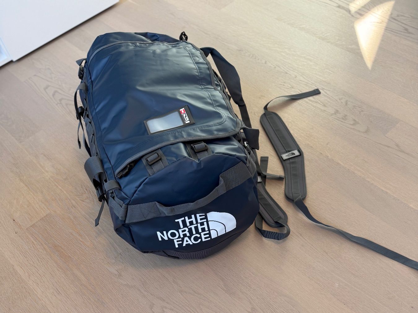 North Face Sacs à dos: neue The Northface Tasche 100 L – Neuf (Voir description) à Allschwil par lor_6cgq