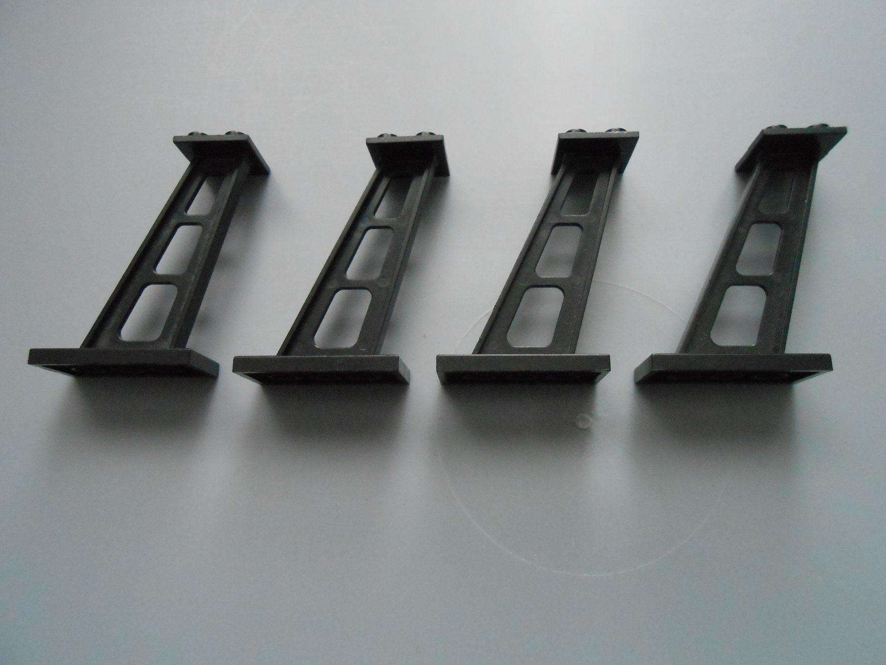 Lego Giocattoli: Lego Support 2 x 4 x 5 schwarz – Usato da Oftringen venduto da Link8