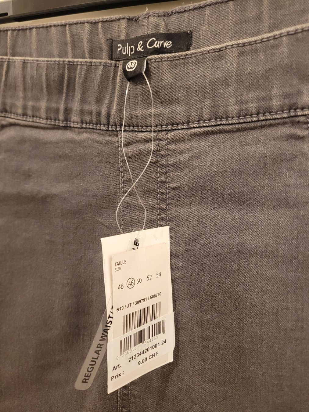 Jeans: Jegging taille 48 (neuf) – Neu und originalverpackt aus Plan-les-Ouates von vla_9sr9 1