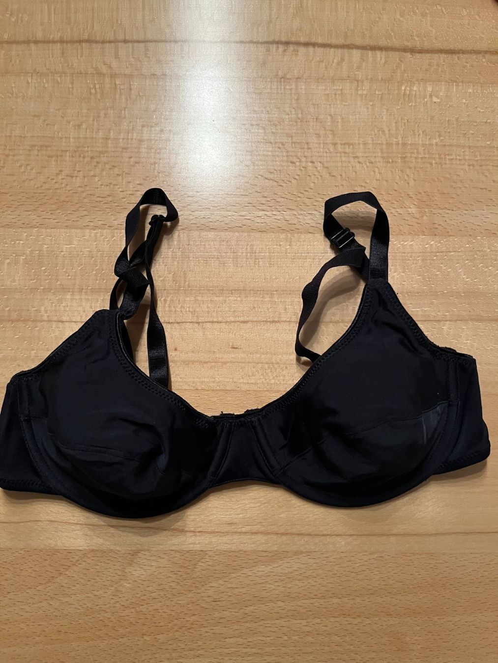 Autres dessous: Schwarzer BH 75C – D'occasion à Baar par Aatina 1