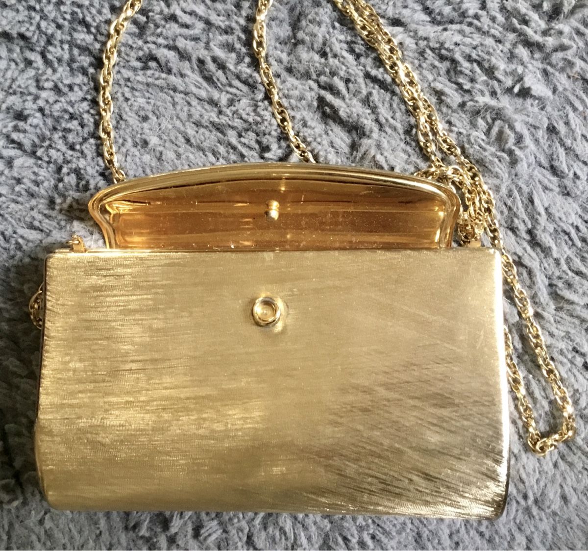 Taschen für Damen: Vintage Messing Clutch: Abendtasche – Gebraucht aus Schlieren von Jeajet 8