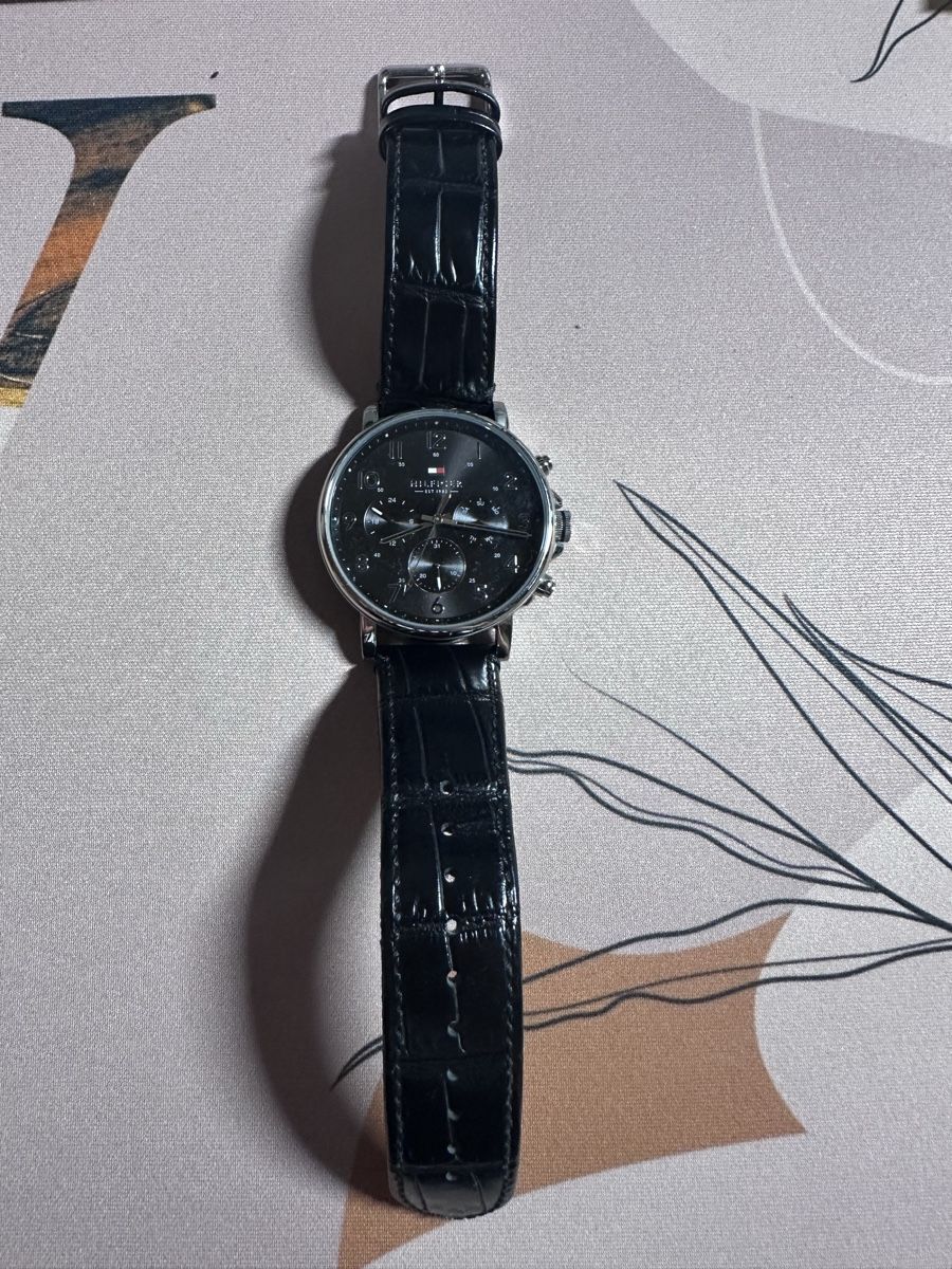 Tommy Hilfiger Uhren: Tommy Hilfiger Uhr – Gebraucht aus Benken SG von Malou1 1