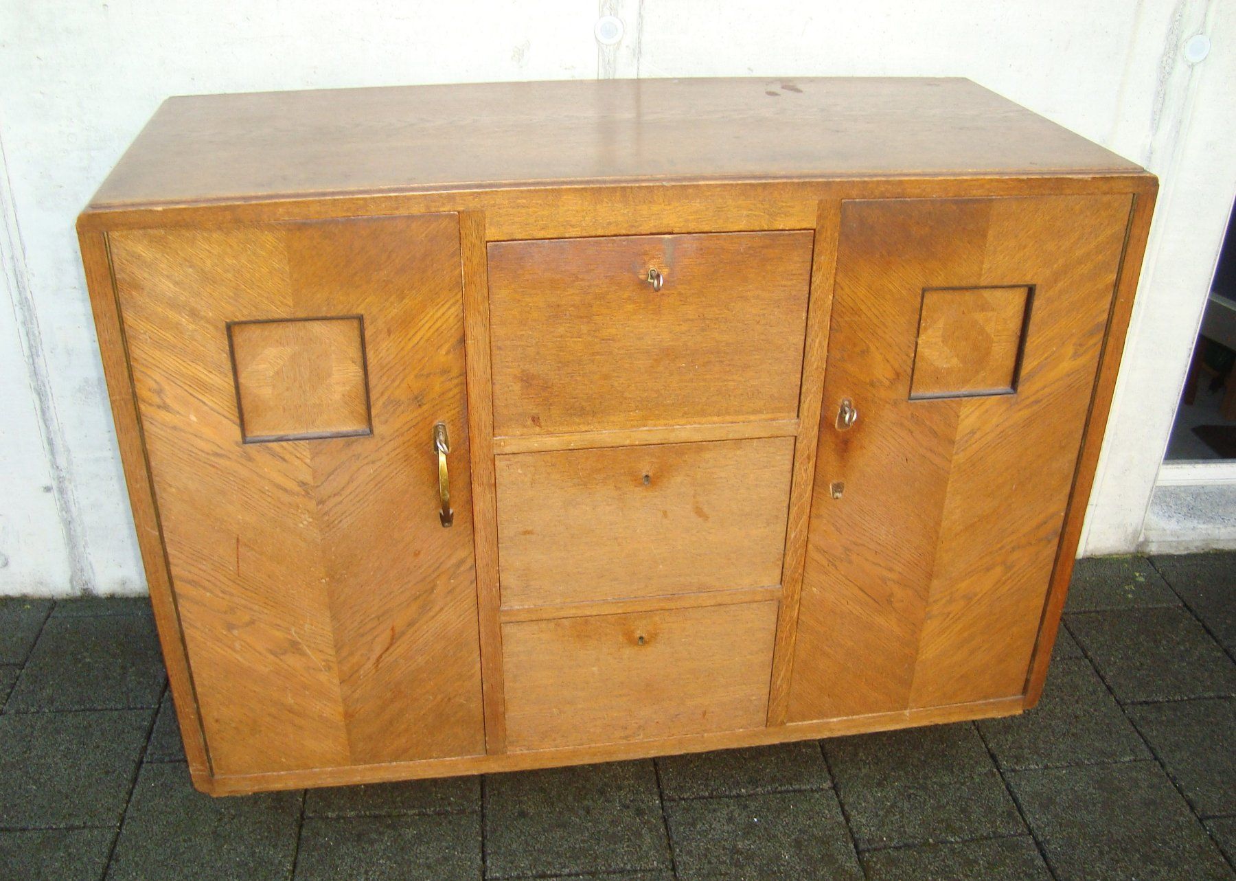 Cassettiere: Eichenholz Kredenz, 1914 Berlin – Usato da Oberdorf NW venduto da Lufao