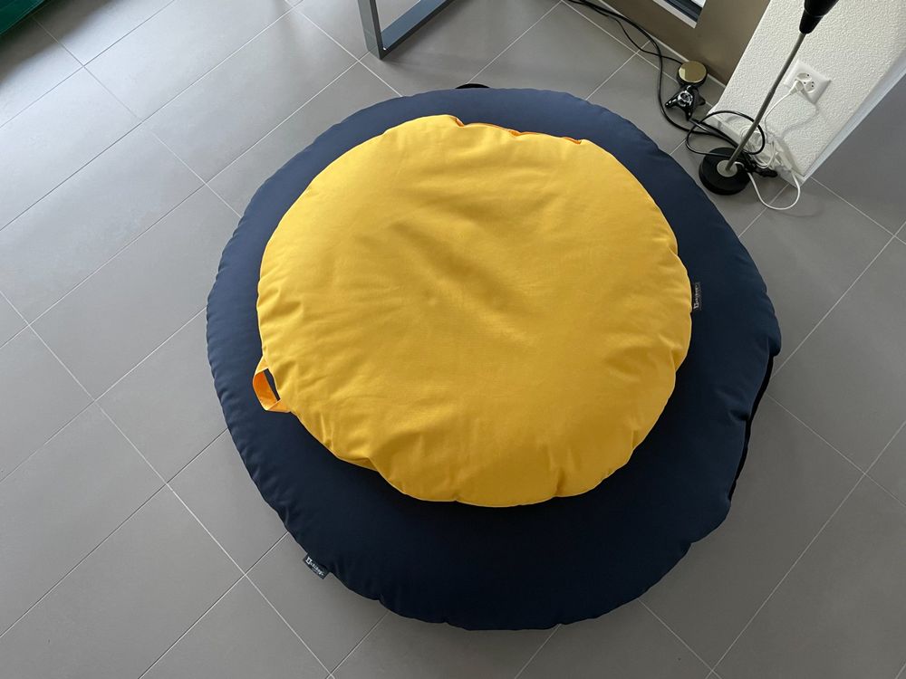2x Sitzsack / Sitzkissen, Gross, 155cm + 100cm, Wie neu 2