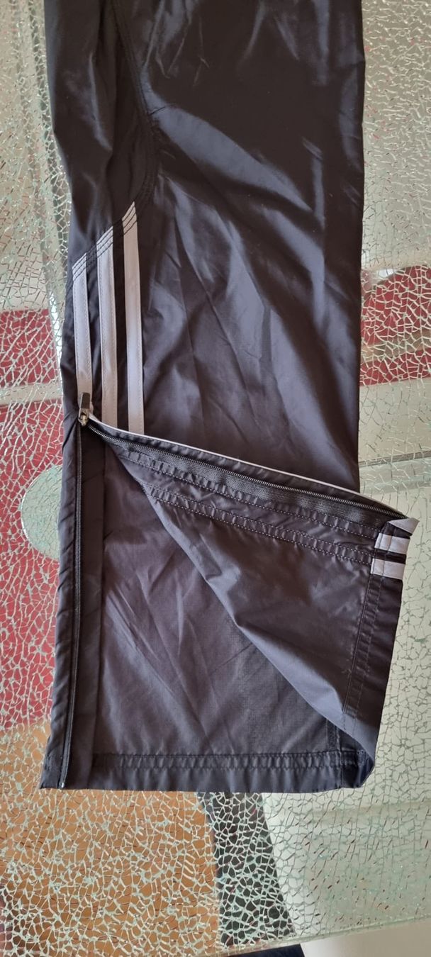 Adidas Pantalons: Adidas Gr. 38 – Neuf avec emballage d'origine à Luzern par Edii025 1