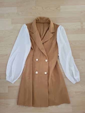 elegantes Blazerkleid braun, weisse Ballonärmel M