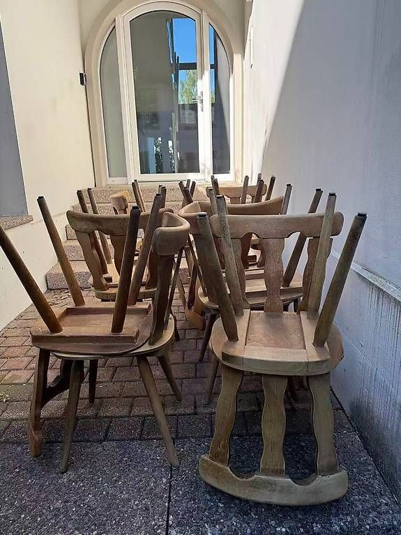 &Tradition Chaises: Beizenstuhl massive Bauernstuhl Stabelle – D'occasion à Aarburg par Qin3ze 3
