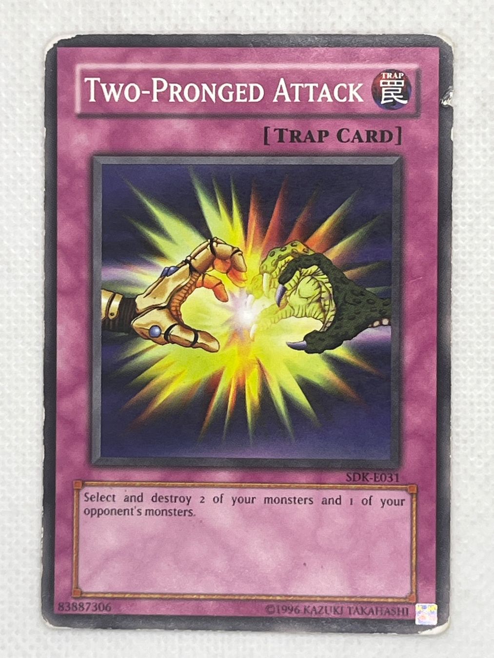 Yugioh Sammelbilder & Trading cards: Yu-Gi-Oh! Two-Pronged Attack SDK-E031 Englisch Common unlimi – Gebraucht aus Hinterkappelen von Kim1992