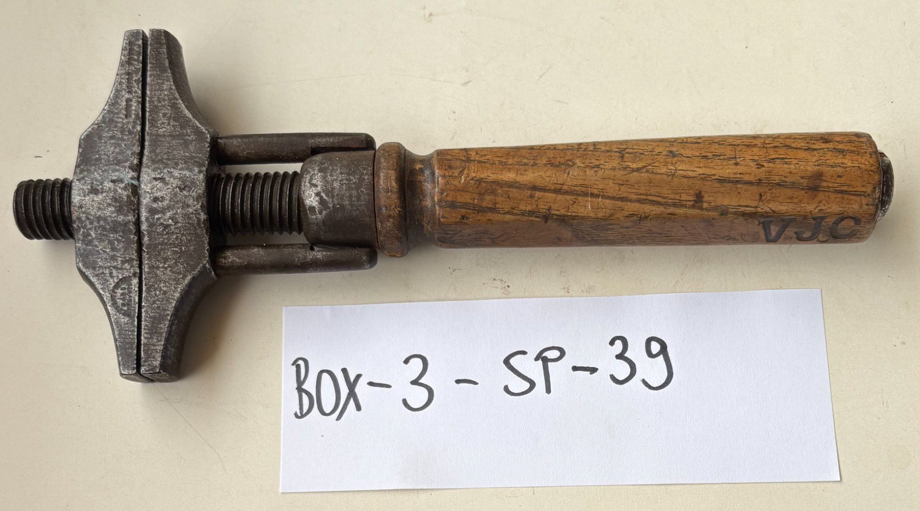 Tous les outils: ANTIKES WERKZEUG MIT PUNZE – D'occasion à Ostermundigen par wini63