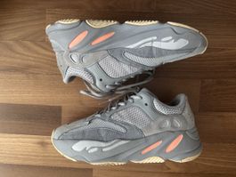 Yeezy boost 700