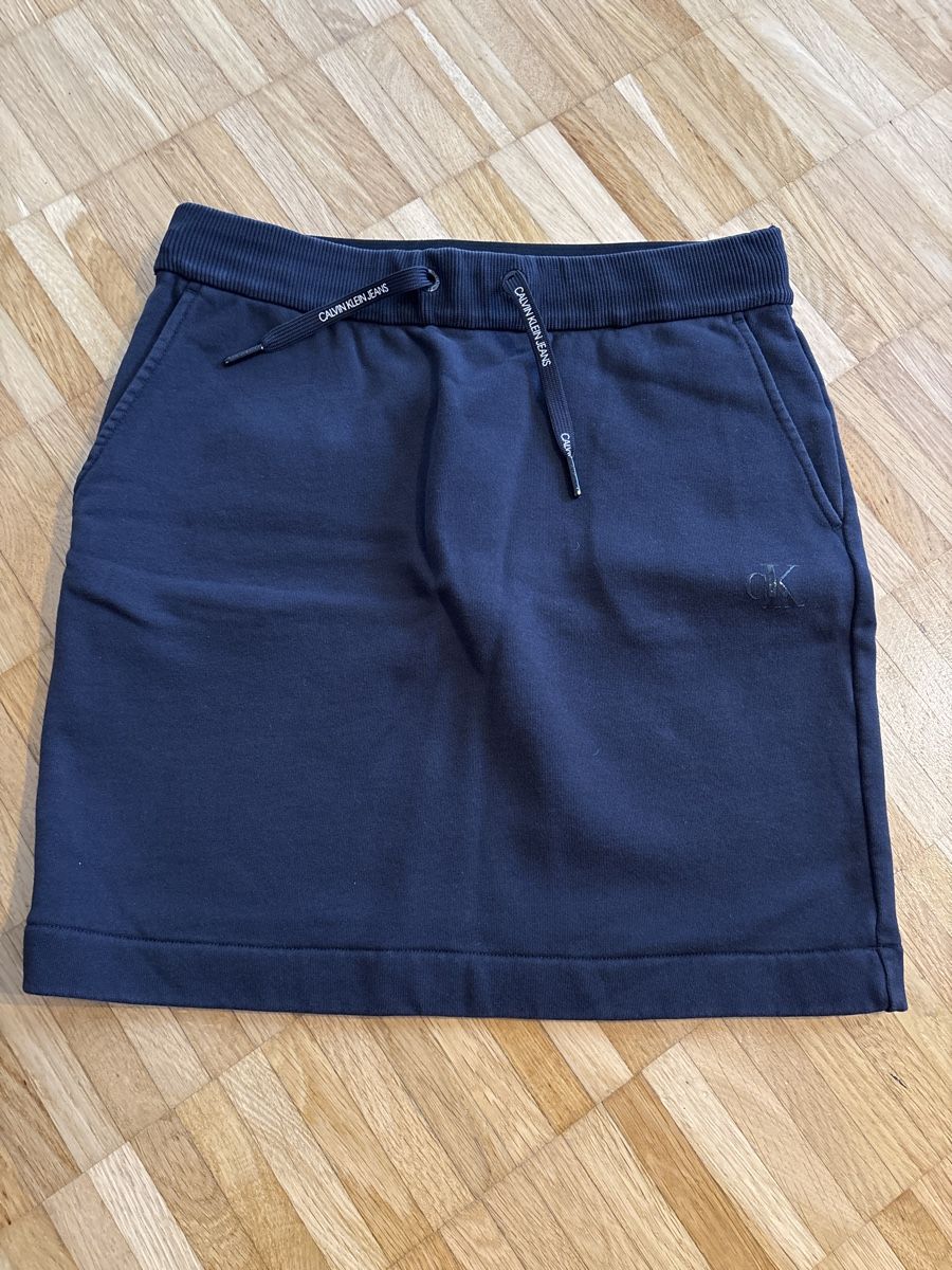 Calvin Klein Gonne: Minirock Herbst/Winter Calvin Klein – Usato da Sisseln AG venduto da Gommibaerli87