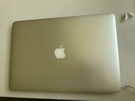 MacBook Pro (Retina, 15", 2015)