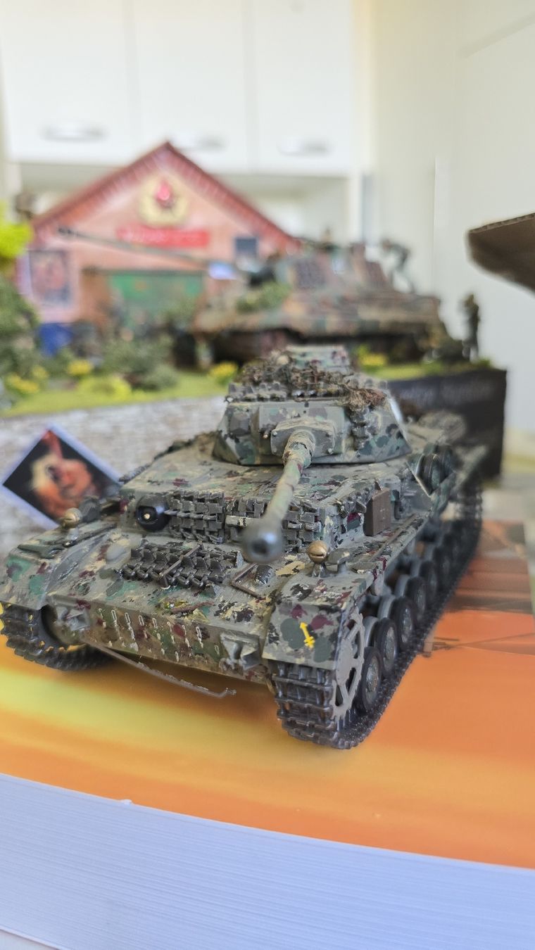 Kit di modellismo & Modellini statici: Panzer IV scala modello camuffato usato – Usato da Balsthal venduto da cri_8tqn 1
