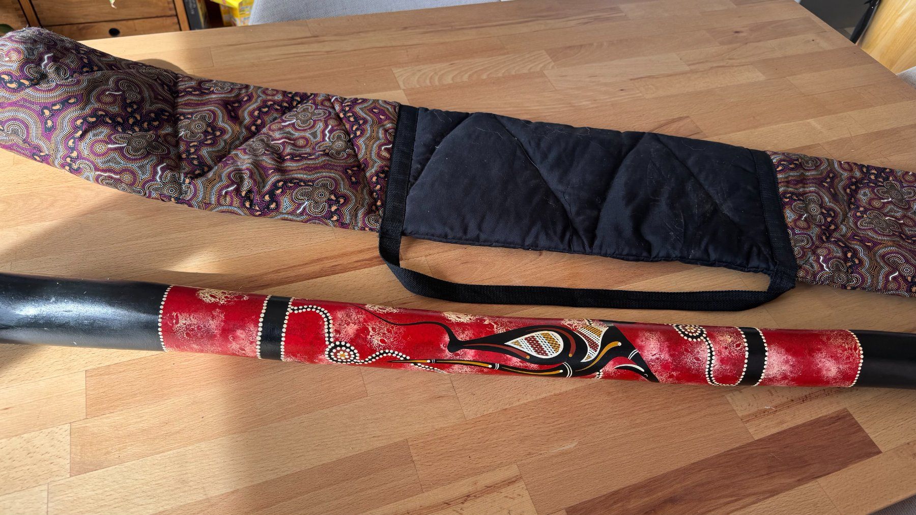 Musikinstrumente: Didgeridoo bemalt Aboriginal mit Tasche, Brisbane (~100 cm) – Gebraucht aus Bertschikon Gossau von jreutemann 5