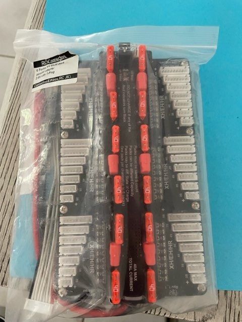 Modellismo RC: RC Connectors XH Multi port – Nuovo e nell'imballaggio originale da Würenlingen venduto da Delfinli1