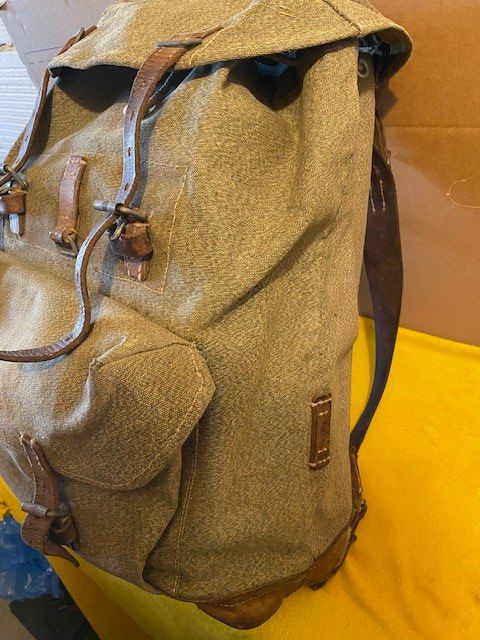 Schweizer Armee Zaini: MILITÄR RUCKSACK  CH ARMEE – Usato da Chur venduto da silbermon 2