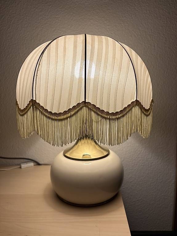 Lampen: Antike Tischlampe – Gebraucht aus Zürich von Marianavalente