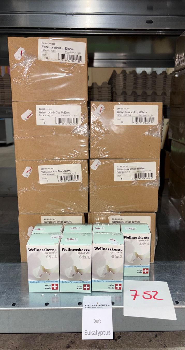 Candele: 752 Posten Wellnesskerzen "Durft Eukalyptus" aus Liquidation – Nuovo (secondo la descrizione) da Derendingen venduto da Meisterstuecke