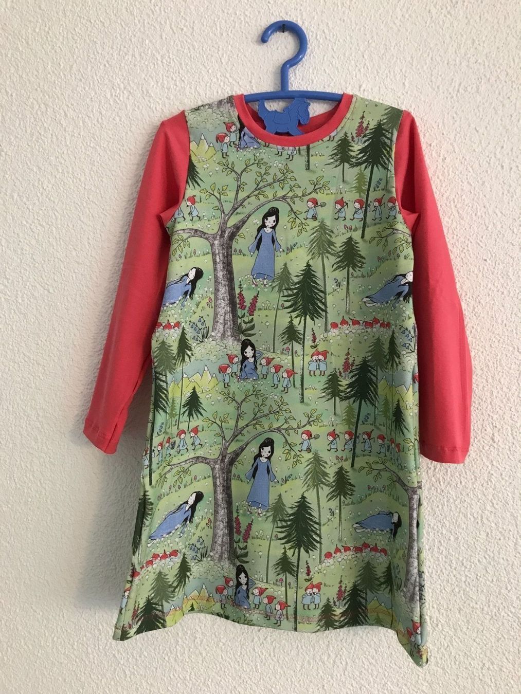 Vestiti & Gonne: Schneewittchen Kleid Gr. 122 NEU – Nuovo e nell'imballaggio originale da Rietheim venduto da Nugger 1