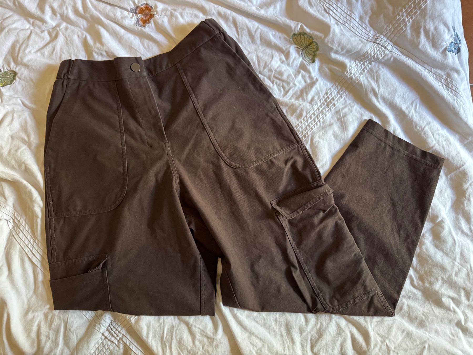 Lululemon Pantaloni: Cargo pants lululemon S – Usato da Lumino venduto da mar_9pn2